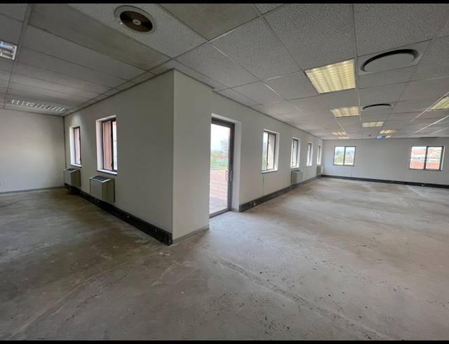 102M² OFFICE TO LET IN MELROSE ARCH